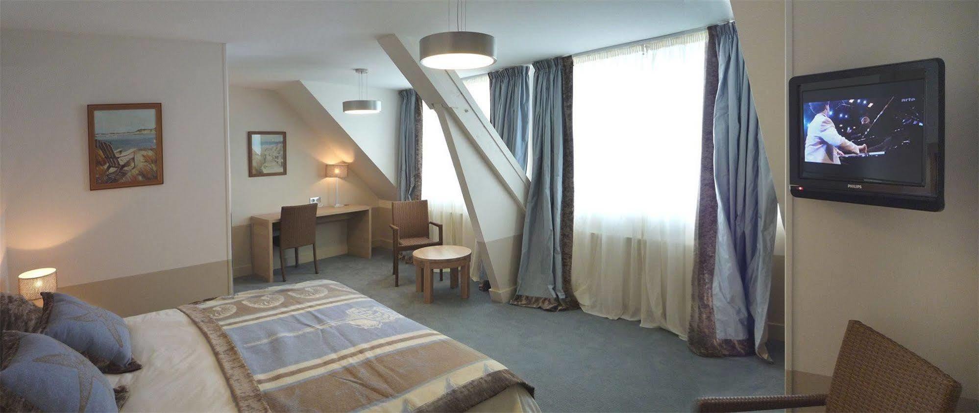 Trinite Hotel Ла-Трините-сюр-Мер Экстерьер фото