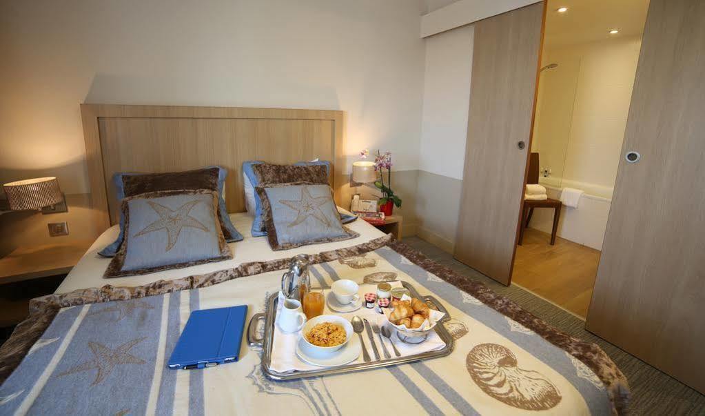 Trinite Hotel Ла-Трините-сюр-Мер Экстерьер фото